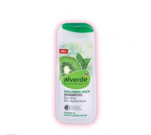 alverde Volume-Kick šampon za kosu, 200 ml Blaga formulacija koja nježno čisti kosu i daje joj volumen. S ekstraktom organskog kivija i jabukove mente.