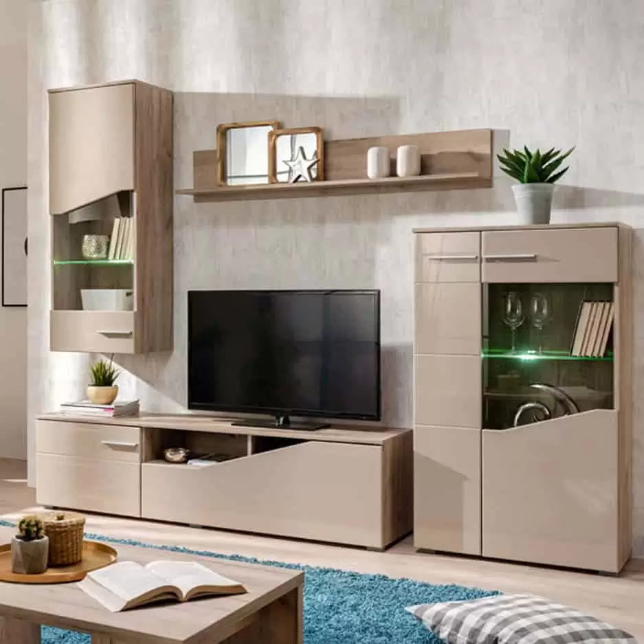 regal u sinkro. novi asortiman je tu