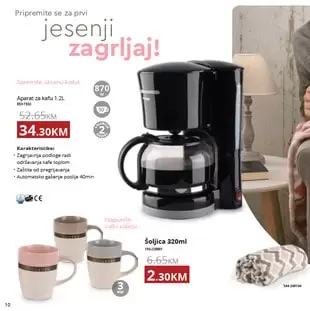 jesenji zagrljaj. aparat za kafu je na akciji u vicku.