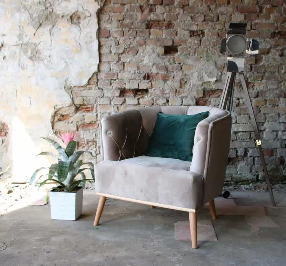 bez fotelja u sinkro trgovini