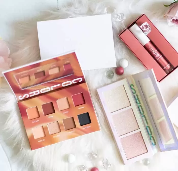 Time to #GLOW! ✨?? Ekskluzivni make up brend Beetique nastao je iz saradnje dm-a i poznate njemačke zvijezde društvenih mreža Dagi Bee ? Proizvodi su dostupni u odabranim dm prodavnicama, a sada ih možete nabaviti po 30% nižoj cijeni!