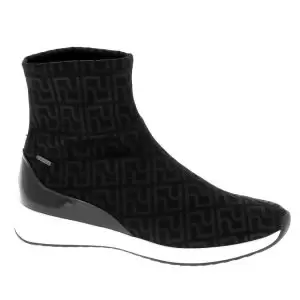 Planika Flex added 6 new photos to the album: HOGL - Nova kolekcija jesen/zima 2019. crne cizme