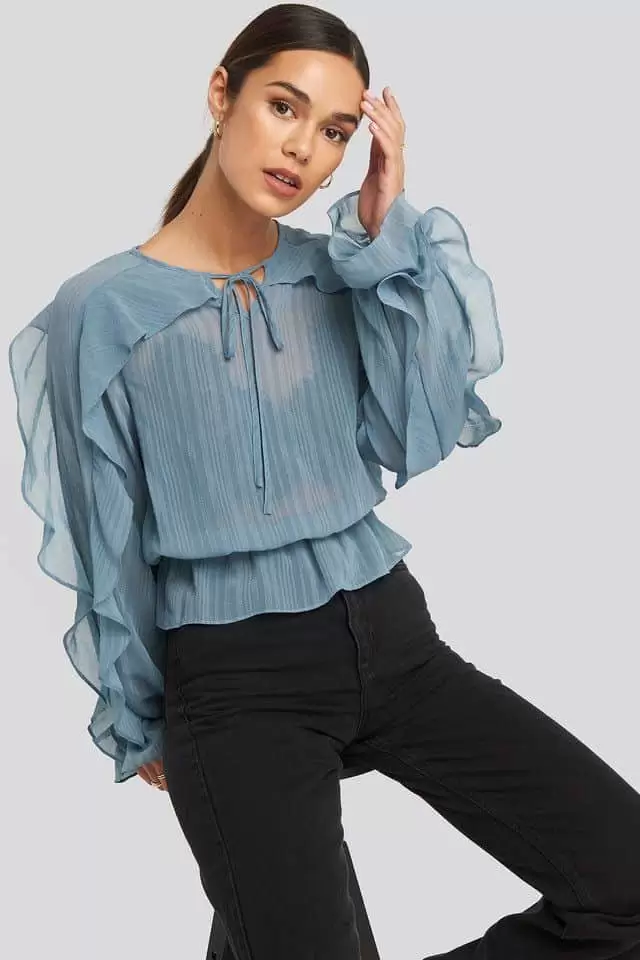 Tiffany snizenje. Tiffany raspordaja. haljine. bluze.