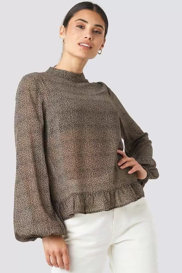 Tiffany snizenje. Tiffany raspordaja. haljine. bluze.