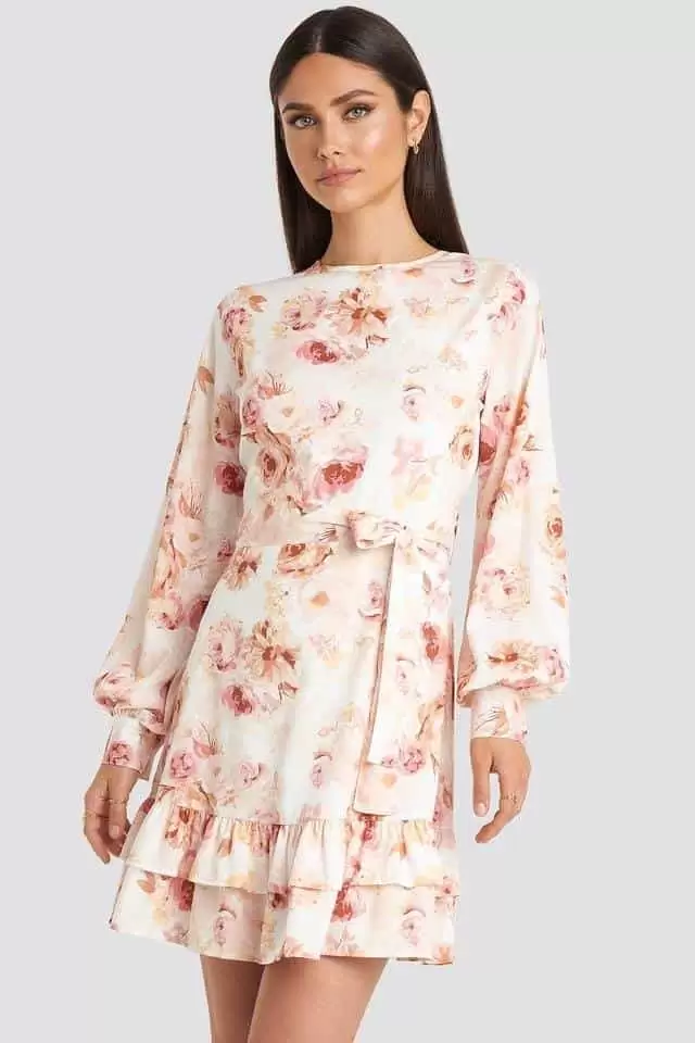 Tiffany snizenje. Tiffany raspordaja. haljine. bluze.