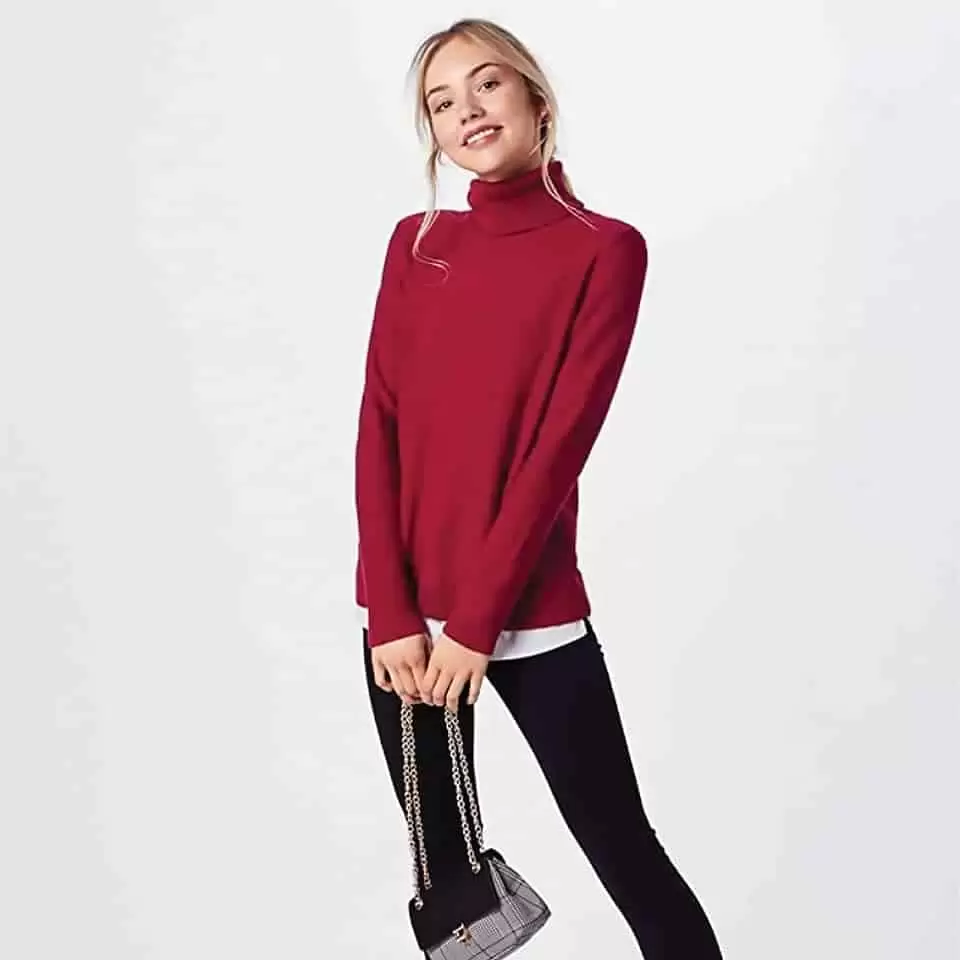 Nova kolekcija azel france. snizenje azel rolka crvena. topla rolka.