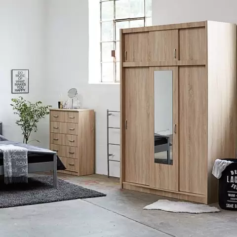 Jysk akcijski katalog. letak. snizeno. snizenje. popust. usteda. usteda novca. 