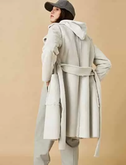 kaput, zenski kaput, zenska jakna, zimska zenska jakna, crna jakna, topla jakna, crni kaput, bez kaput, smedji kaput, smedja jakna, plava jakna, plavi kaput, crvena jakna, crveni kaput