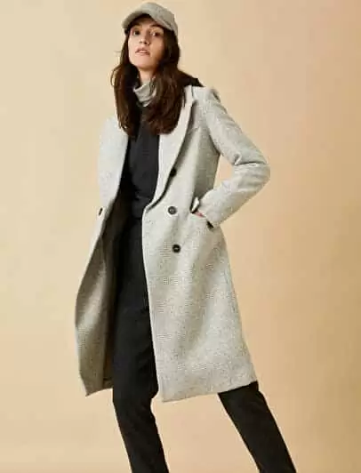 kaput, zenski kaput, zenska jakna, zimska zenska jakna, crna jakna, topla jakna, crni kaput, bez kaput, smedji kaput, smedja jakna, plava jakna, plavi kaput, crvena jakna, crveni kaput