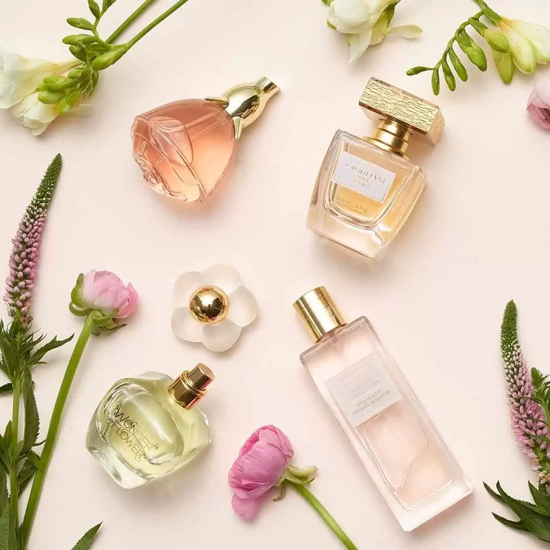 oriflame super ponuda za 8.mart. Iskoristite do 70% na odabrane parfeme. 