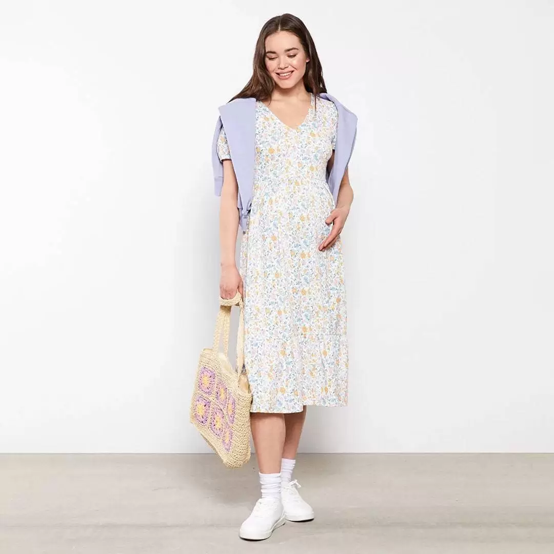 Cvijetna tema je savršena za proljeće! Ovu laganu haljinicu pronadjite u LC Waikiki prodavnici po super cijeni od 39,95 KM!