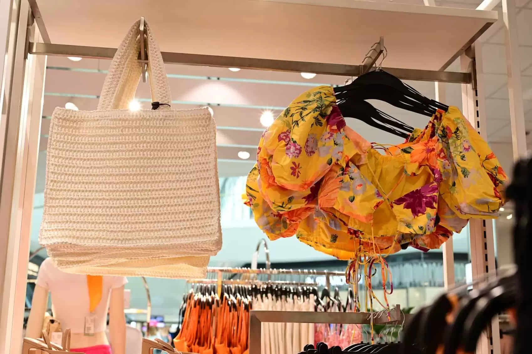 H&M SNIZENJE do 70%! Pogledaj ODMAH! Avgust 2022!