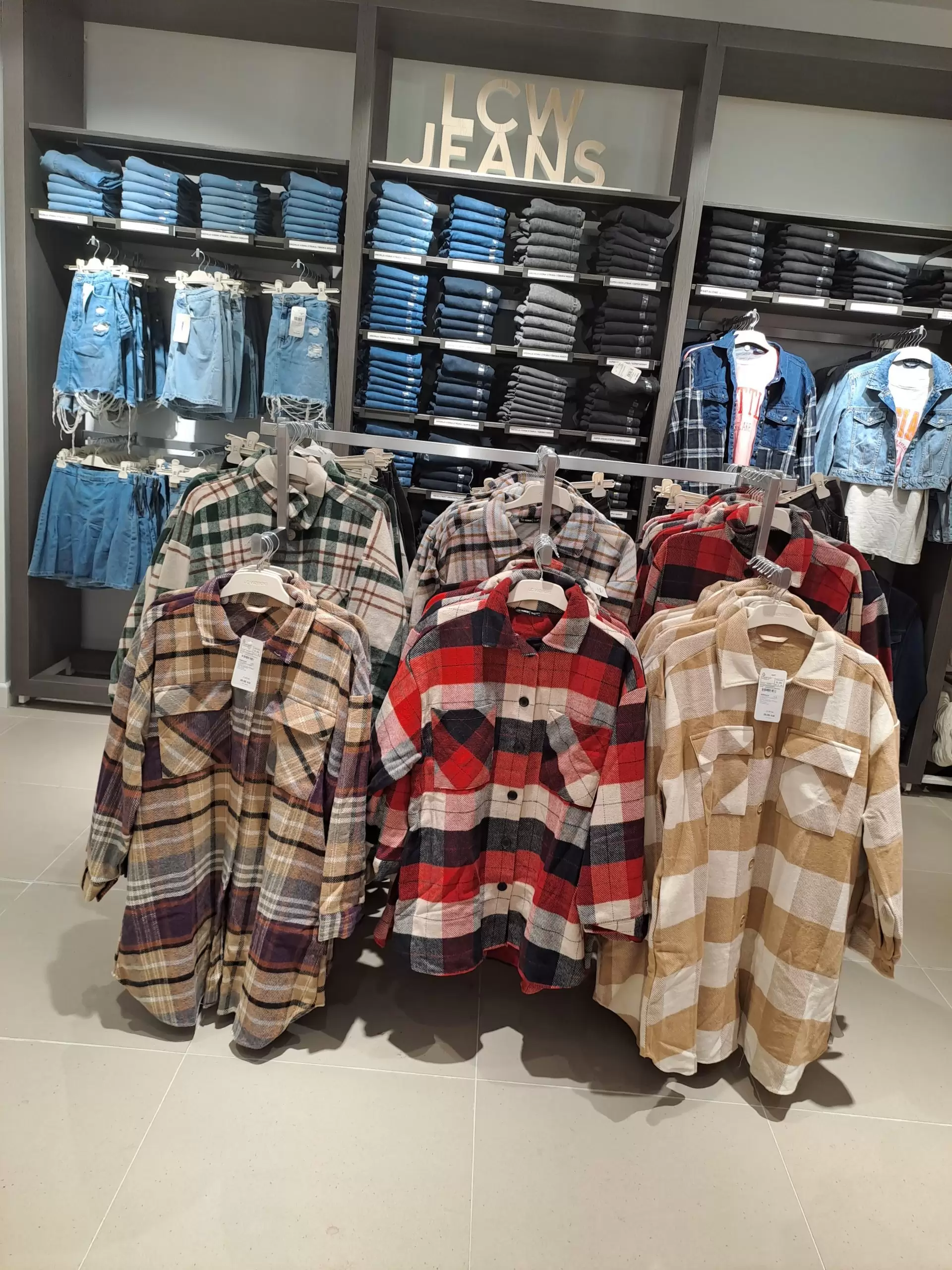 Posjetili smo NOVU LC Waikiki prodavnicu! Pogledaje šta vas očekuje!