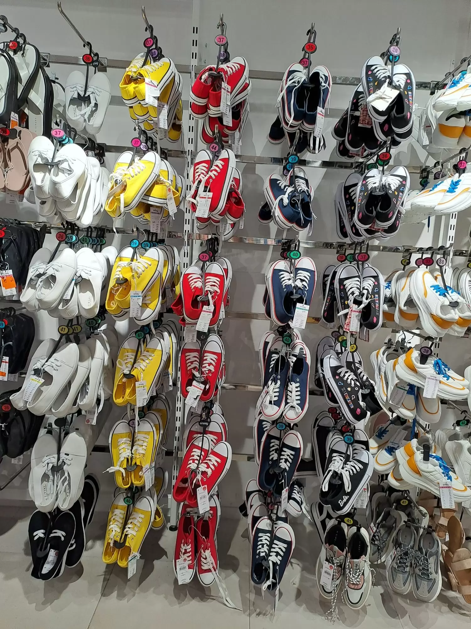 Posjetili smo Sinsay BiH - Pogledajte šta vas očekuje - SINSAY NOVO i SNIŽENO!