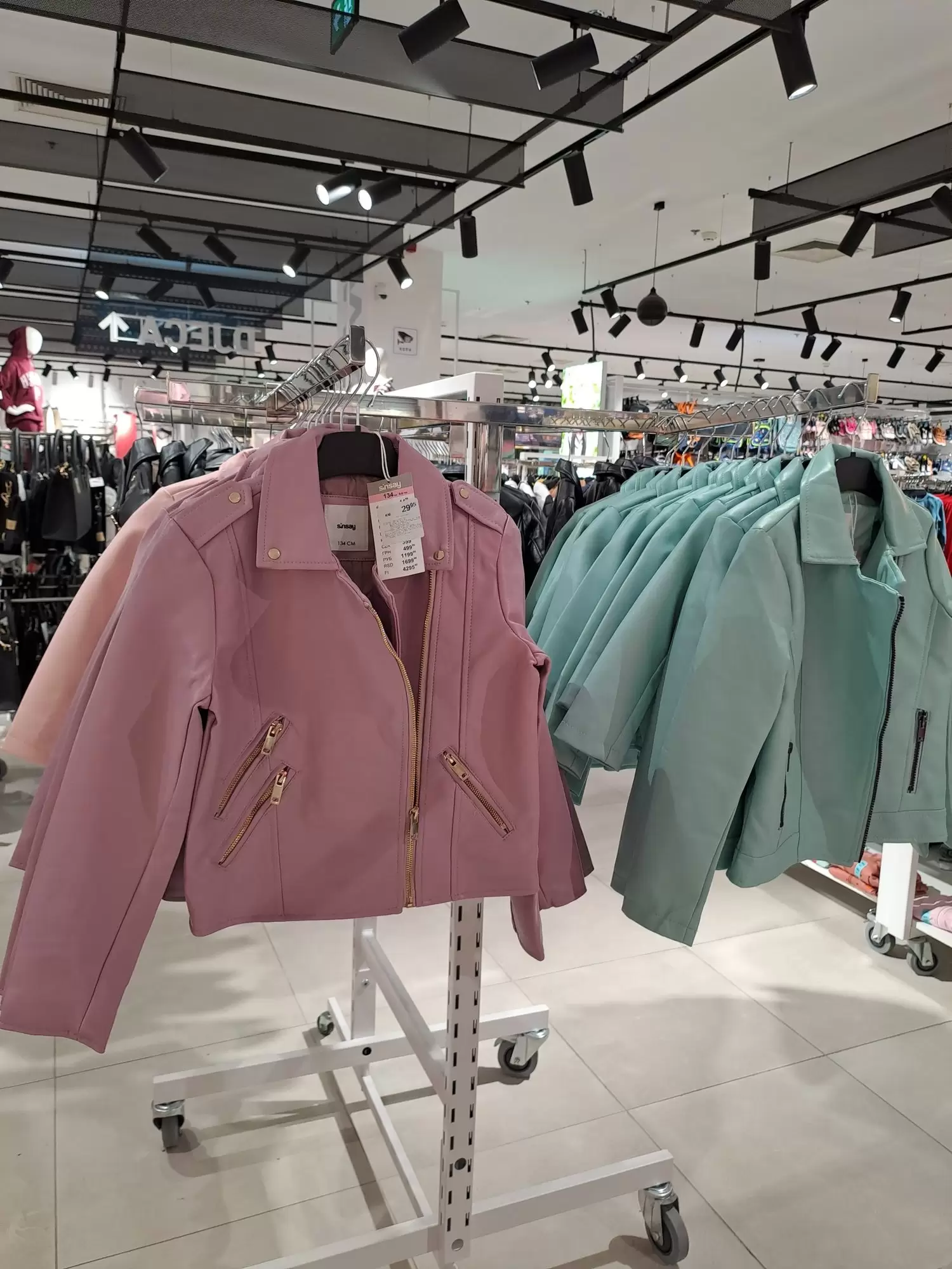 Posjetili smo Sinsay BiH - Pogledajte šta vas očekuje - SINSAY NOVO i SNIŽENO!