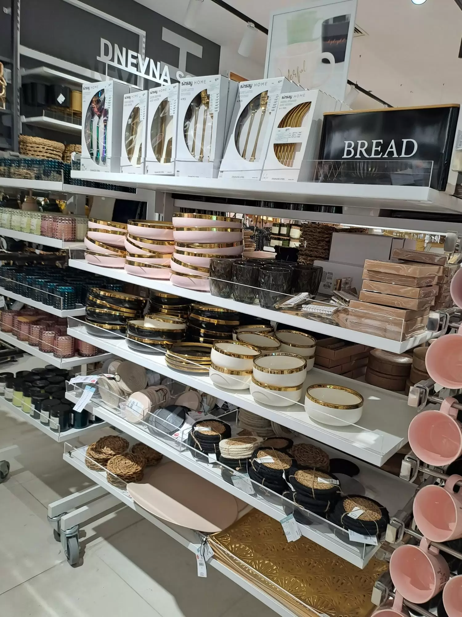 Posjetili smo Sinsay BiH - Pogledajte šta vas očekuje - SINSAY NOVO i SNIŽENO!