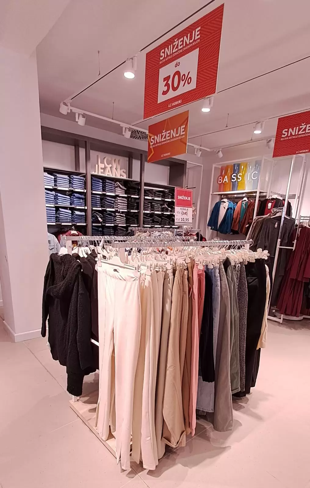 LC Waikiki SNIŽENJE - NOVEMBAR 2022 LC Waikiki SNIŽENJE - NOVEMBAR 2022