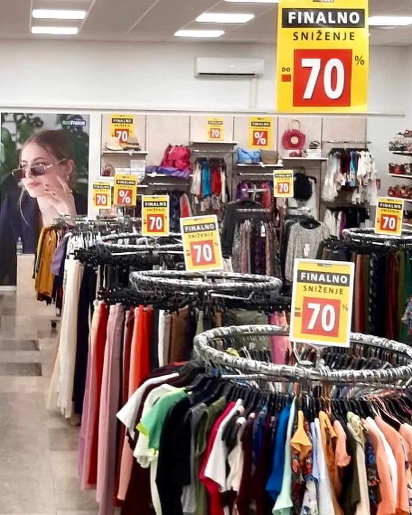 Azel France SNIŽENJE do 70%